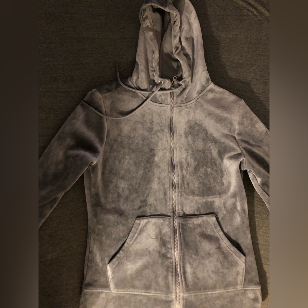 Women’s sweater
